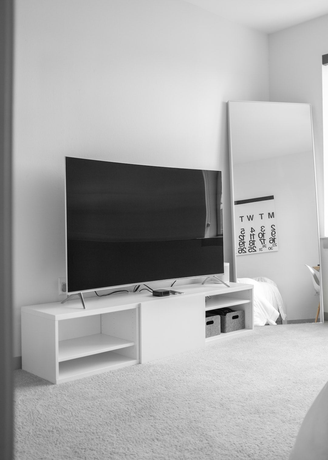 5 Tips for Choosing the Right TV Stand for Your Living Room - Lostcat