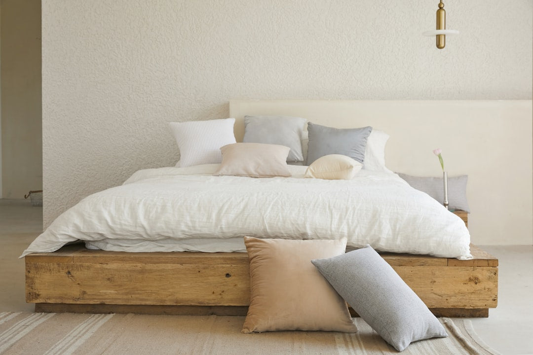 The Art of Layering Pillows on Your Bed